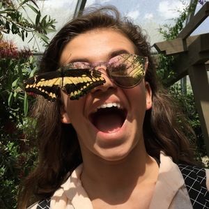 Meet your Posher, Fallon